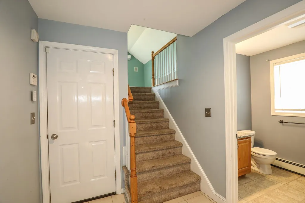 146 Fordway Extension Derry NH 03038