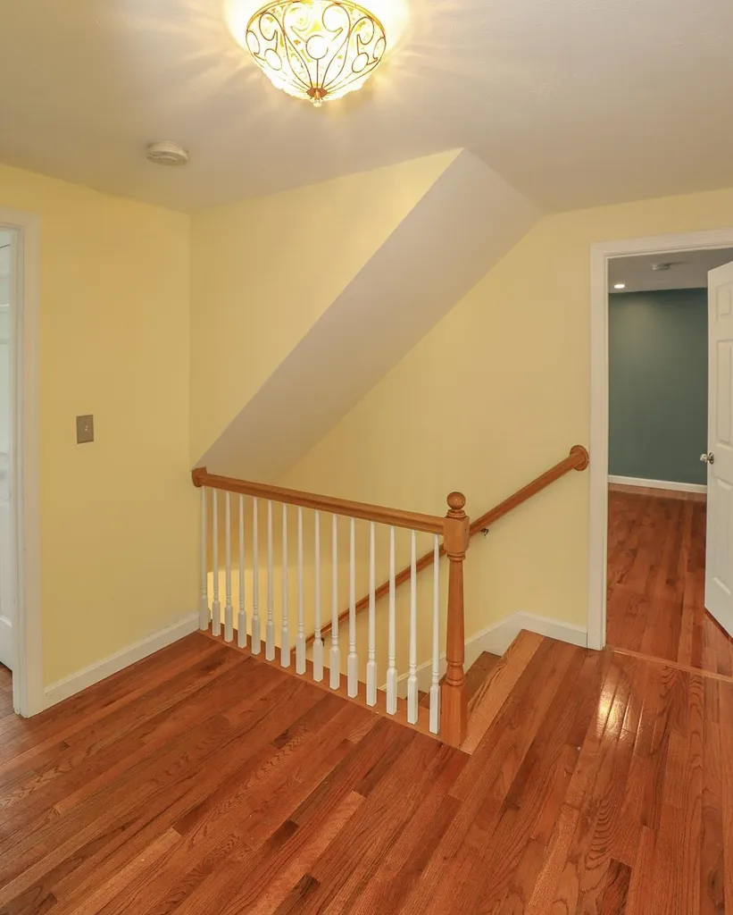 146 Fordway Extension Derry NH 03038