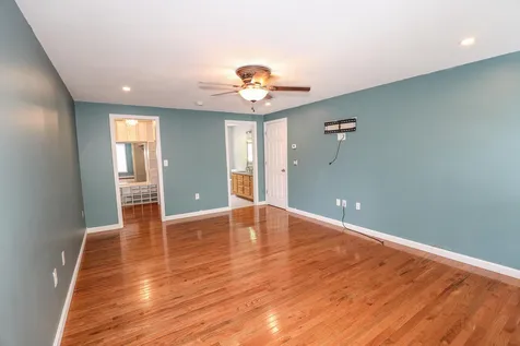 146 Fordway Extension Derry NH 03038