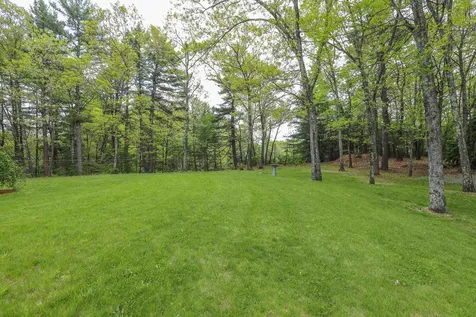 146 Fordway Extension Derry NH 03038