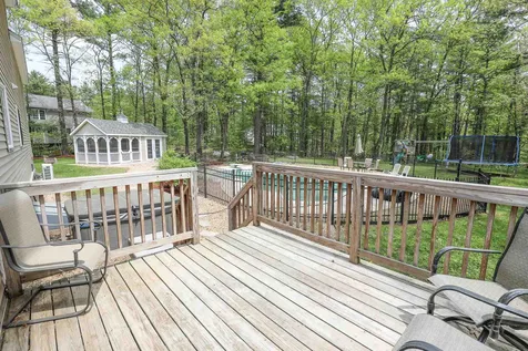 146 Fordway Extension Derry NH 03038