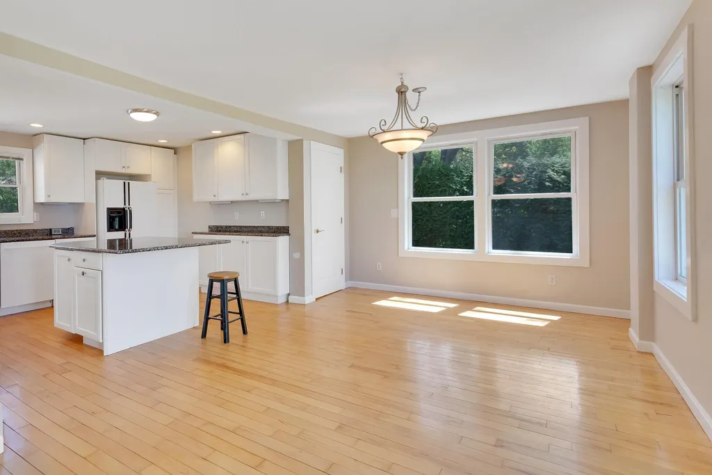 32 Bay Road Colchester VT 05446