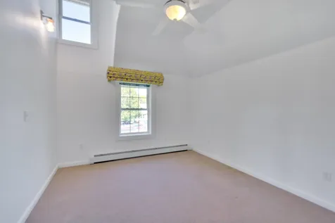 32 Bay Road Colchester VT 05446