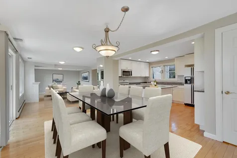32 Bay Road Colchester VT 05446