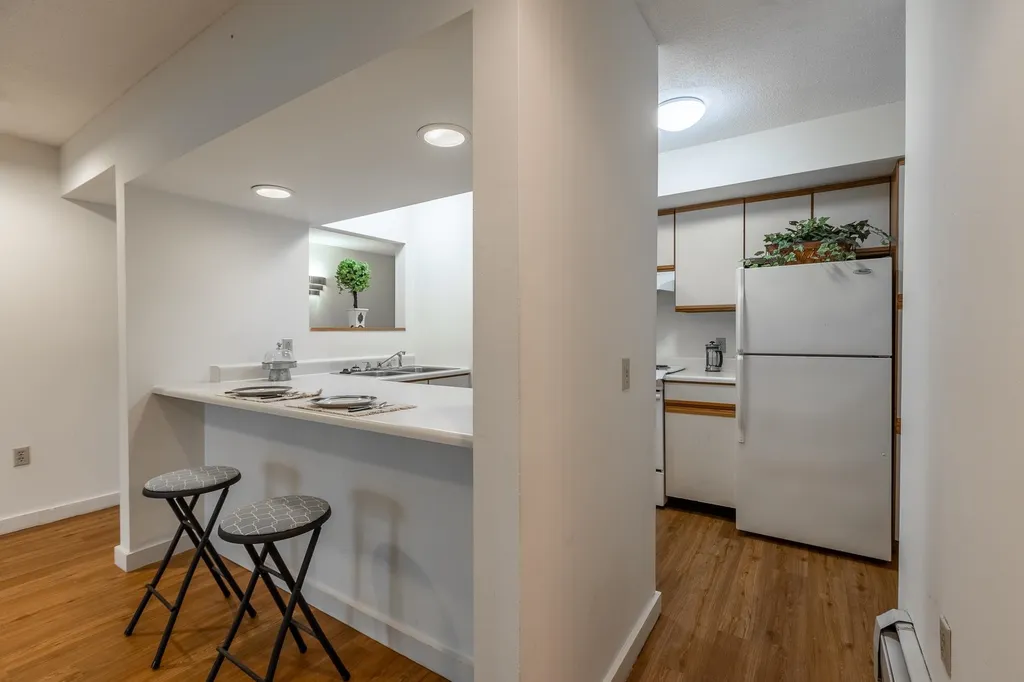30 Wolf Road Lebanon NH 03766