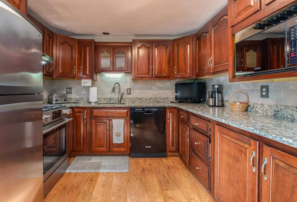 29 Forest Park Drive Rochester NH 03868