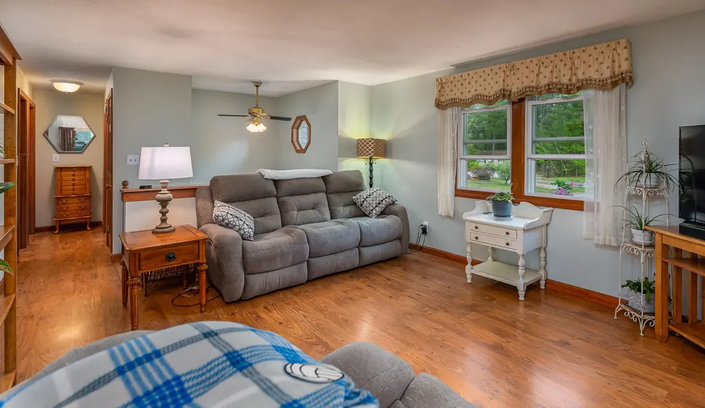 29 Forest Park Drive Rochester NH 03868