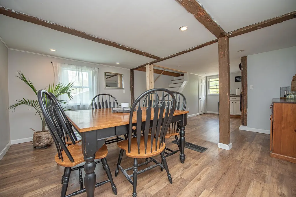 31 Union Road Belmont NH 03220