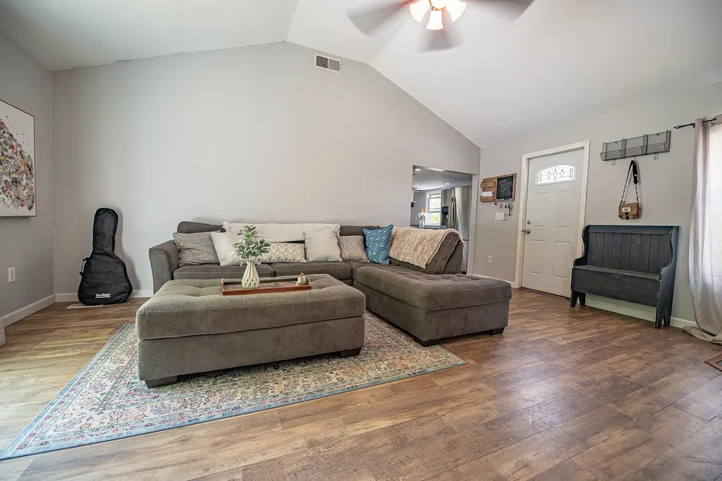 31 Union Road Belmont NH 03220