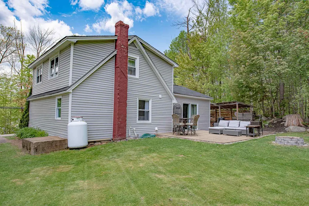 31 Union Road Belmont NH 03220