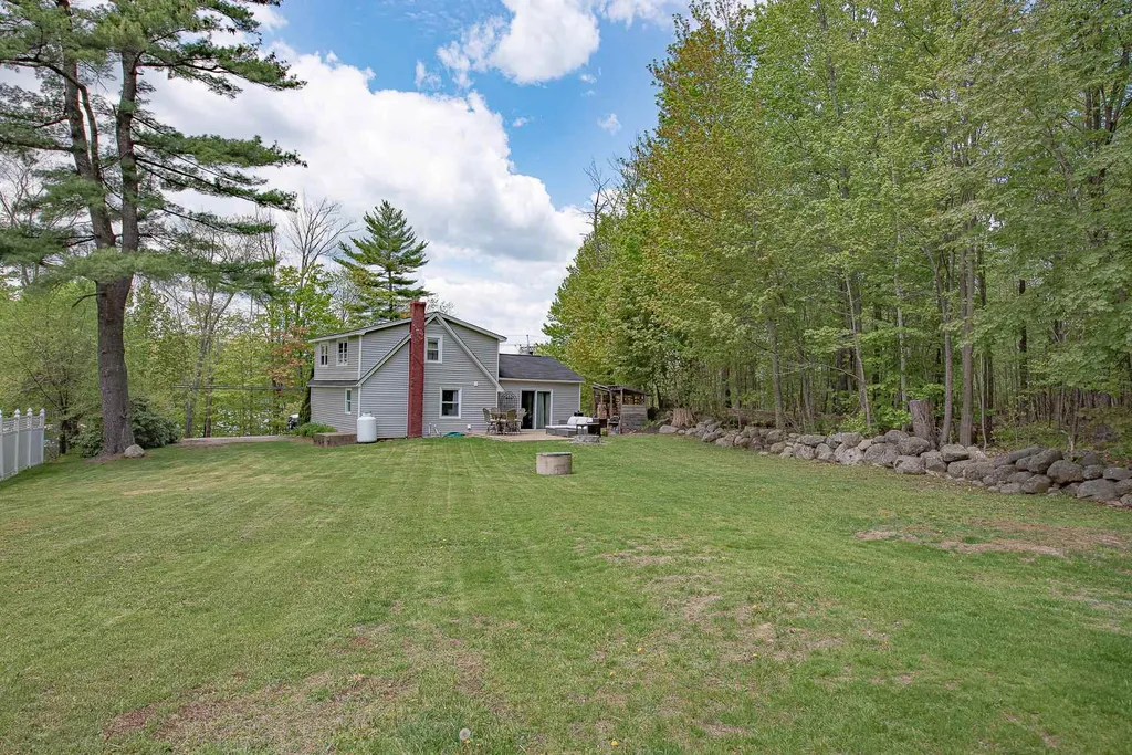 31 Union Road Belmont NH 03220