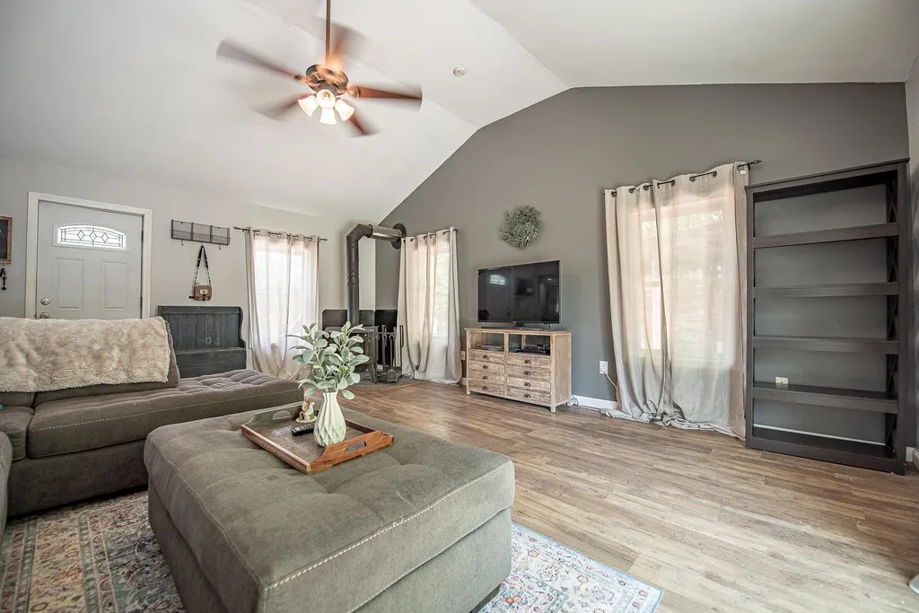 31 Union Road Belmont NH 03220