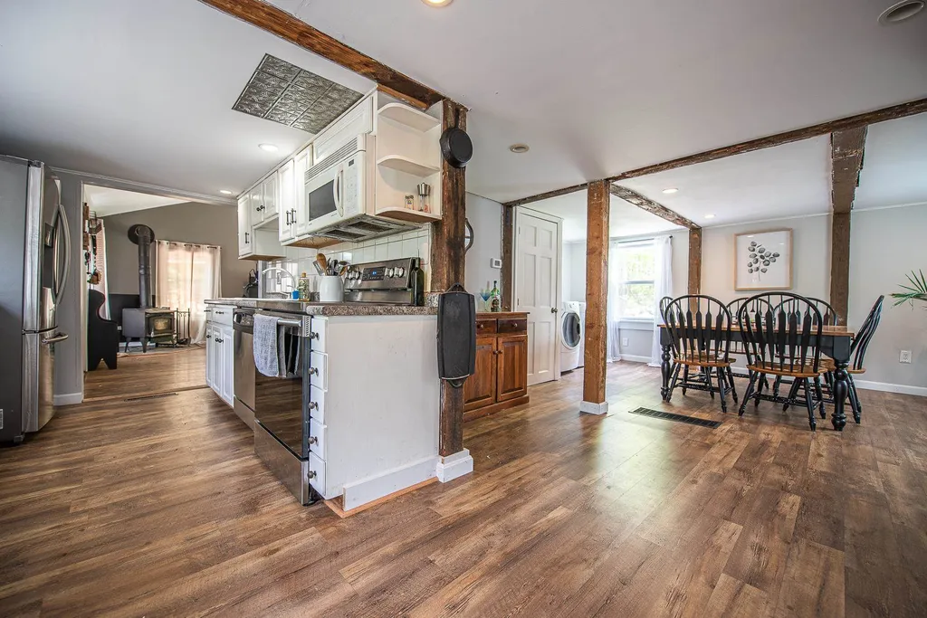 31 Union Road Belmont NH 03220