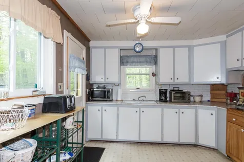 41 Canterbury Shore Drive Canterbury NH 03224