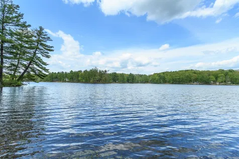 41 Canterbury Shore Drive Canterbury NH 03224