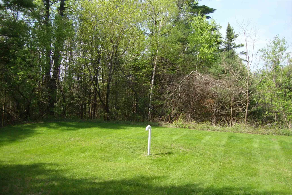 14 Chester Lane Enfield NH 03748
