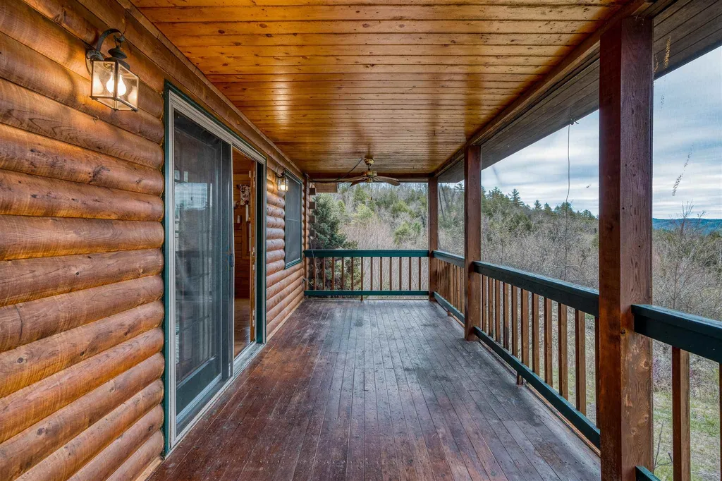 840 Robinson Road West Fairlee VT 05083