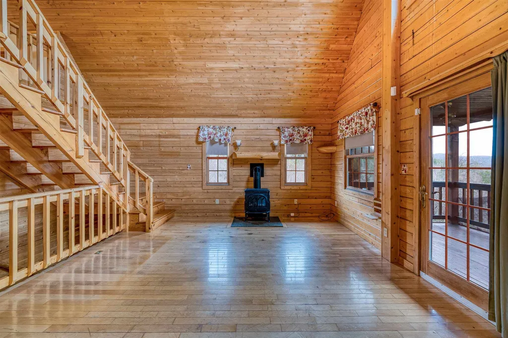 840 Robinson Road West Fairlee VT 05083