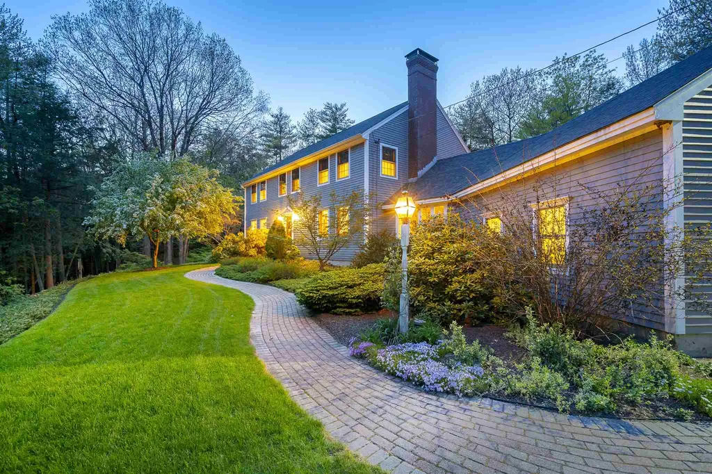 42 Windsong Circle Bedford NH 03110