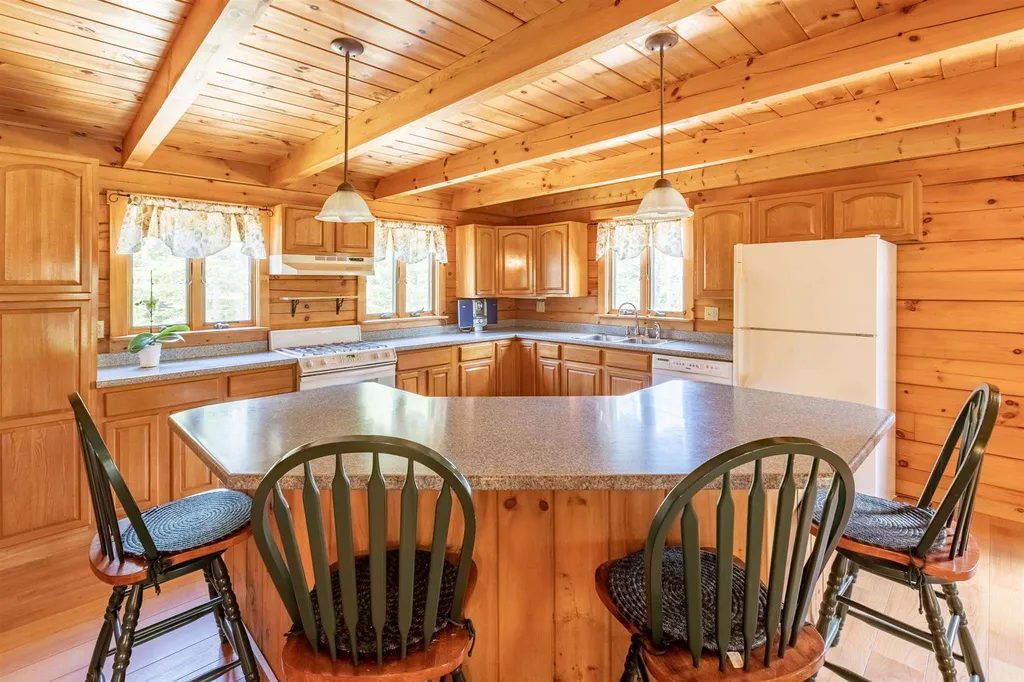 135 Rock Creek Drive Haverhill NH 03774