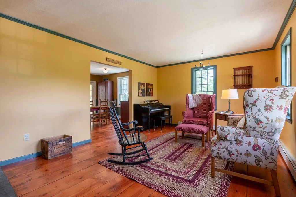 24 Liberty Street South Berwick ME 03908
