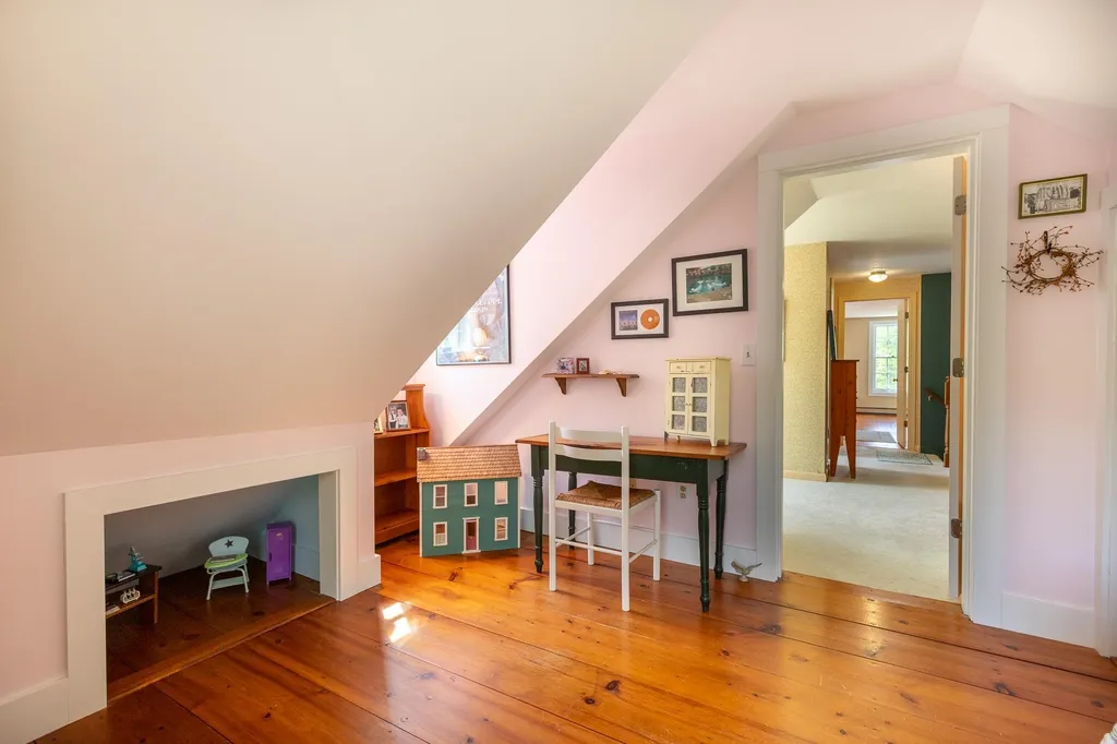 24 Liberty Street South Berwick ME 03908