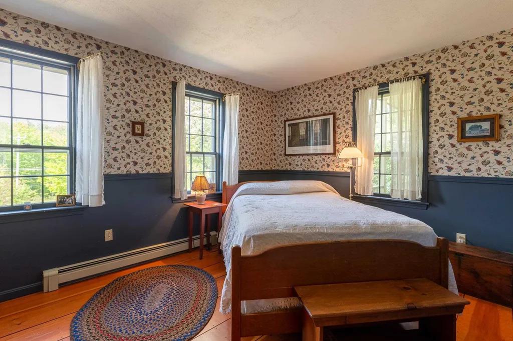 24 Liberty Street South Berwick ME 03908