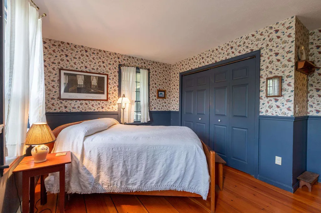 24 Liberty Street South Berwick ME 03908