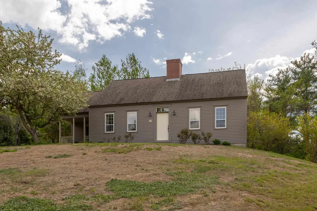 24 Liberty Street South Berwick ME 03908