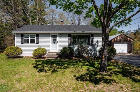 8 Forest Park Drive Rochester NH 03868