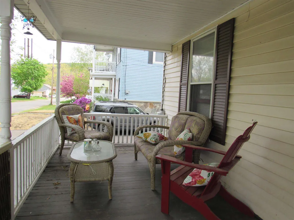 14 Pine Street Gorham NH 03581