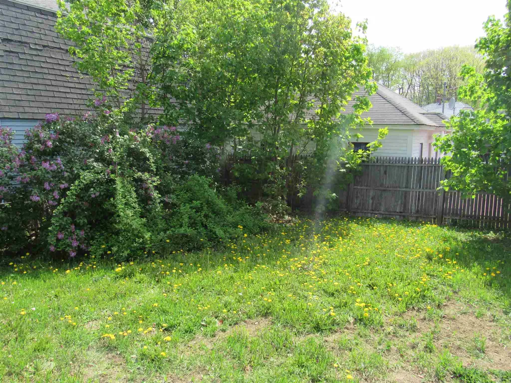 14 Pine Street Gorham NH 03581