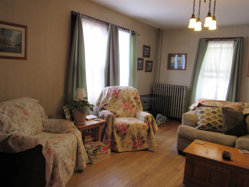 14 Pine Street Gorham NH 03581