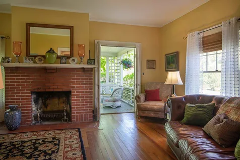 194 Maple Street Brattleboro VT 05301