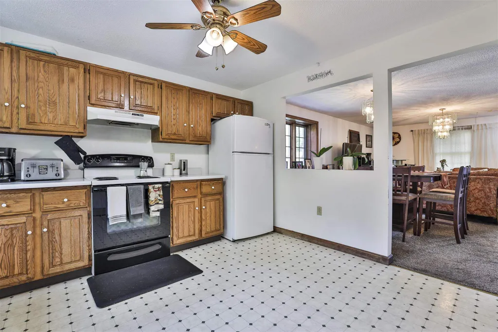 73 W Mitchell Street Manchester NH 03103