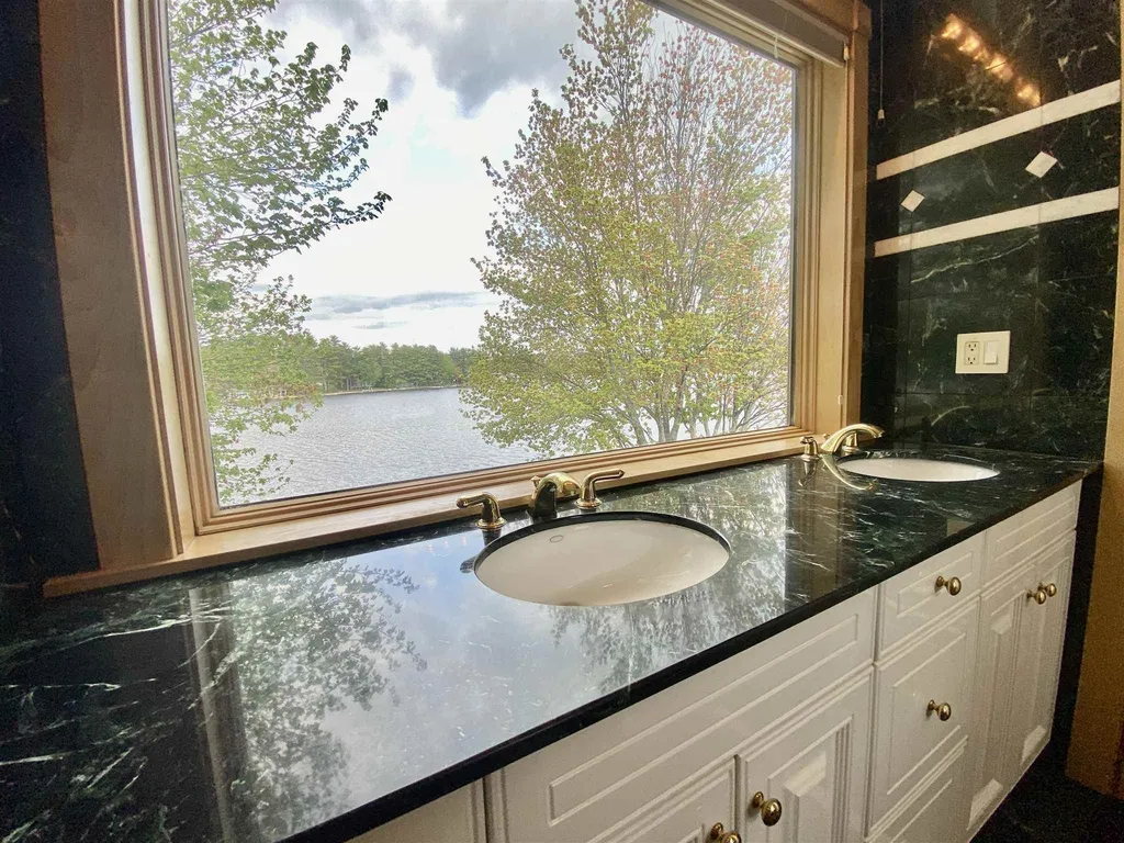 26 Kingsbury Drive Milton NH 03851