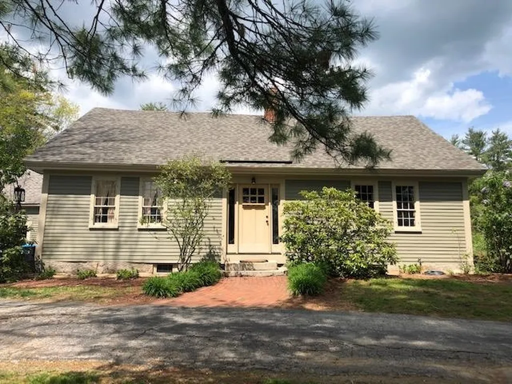 695 Suncook Valley Highway Epsom NH 03234