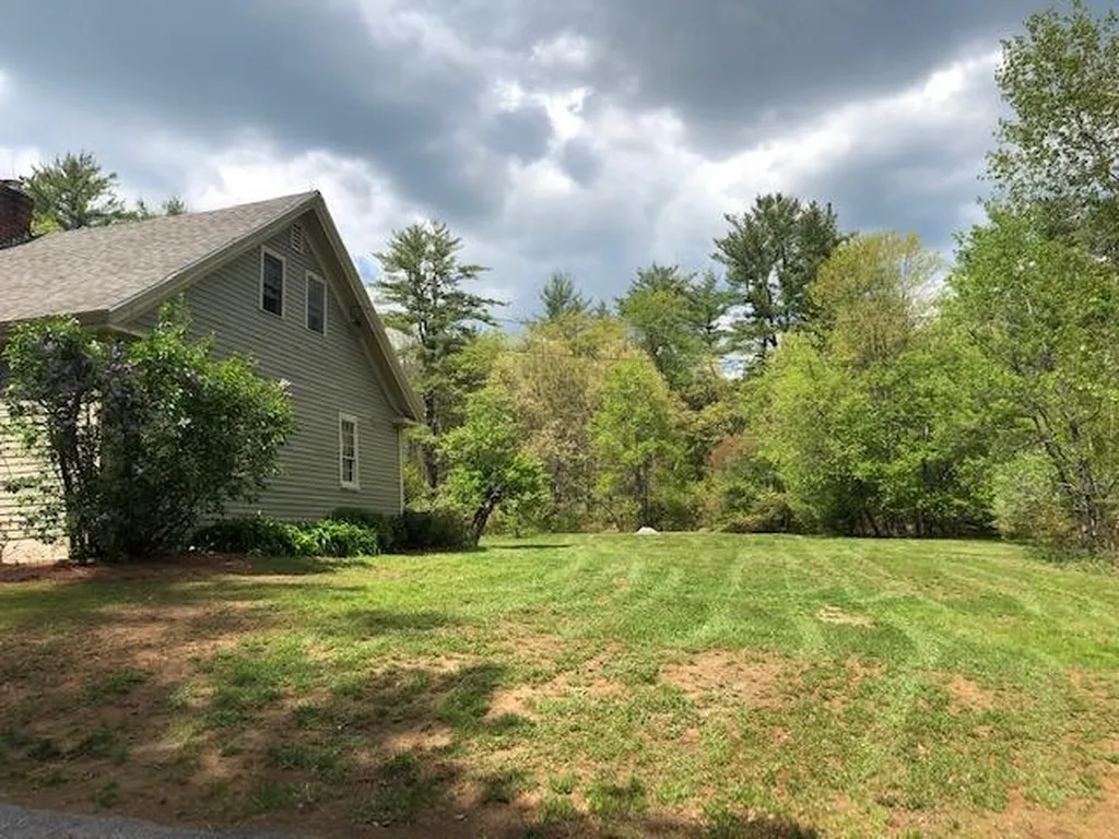 695 Suncook Valley Highway Epsom NH 03234