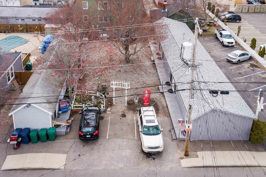 2 - 4 P Street Hampton NH 03842