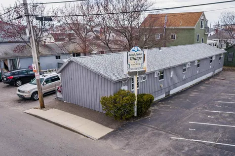 2 - 4 P Street Hampton NH 03842