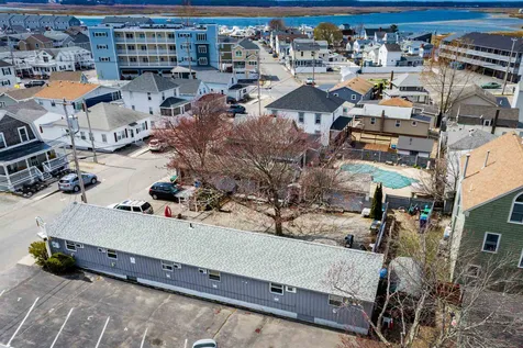 2 - 4 P Street Hampton NH 03842