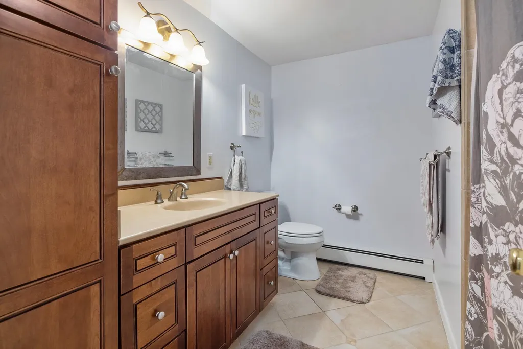 12 Harding Road Portsmouth NH 03801