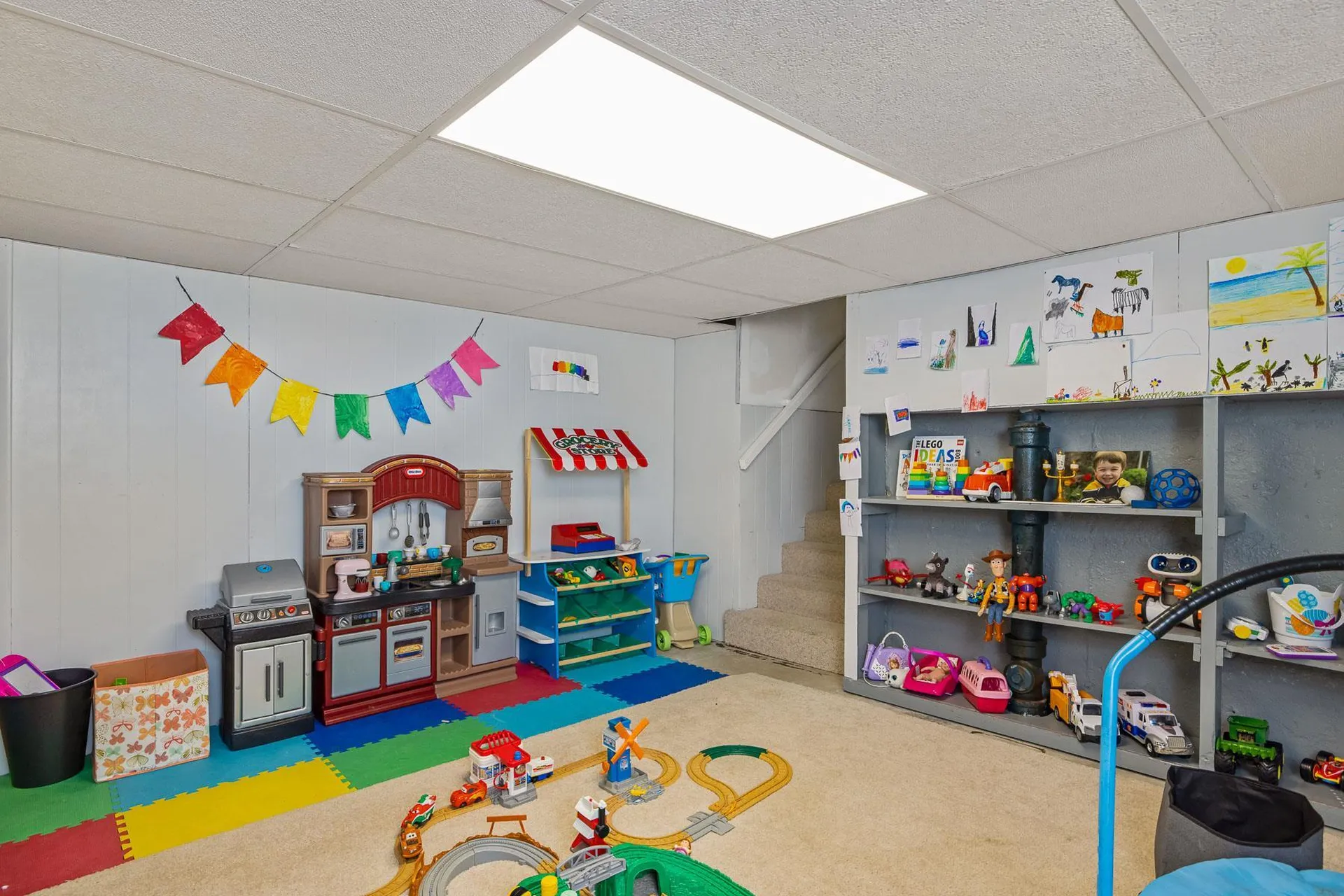 12 Harding Road Portsmouth NH 03801