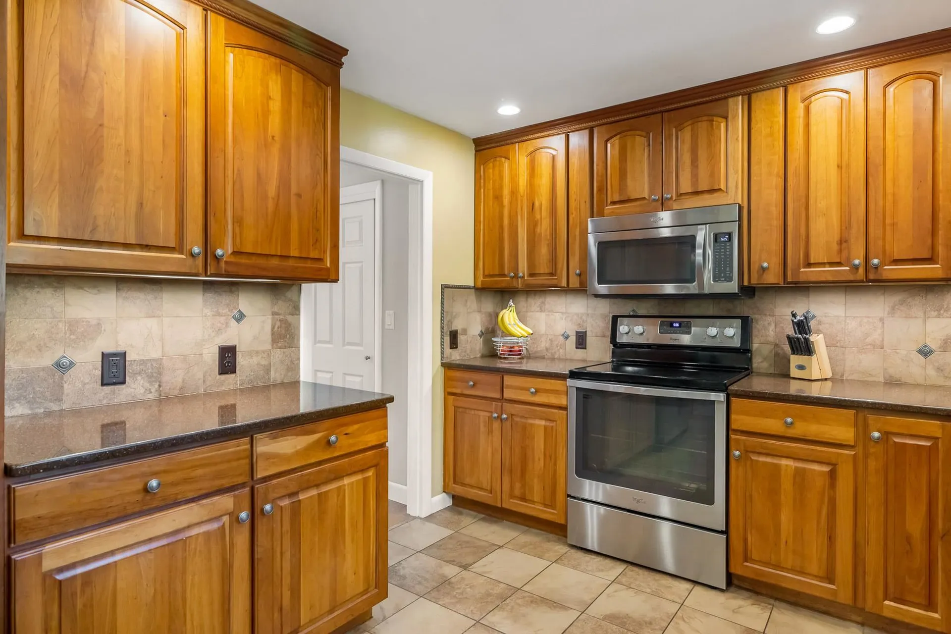 12 Harding Road Portsmouth NH 03801
