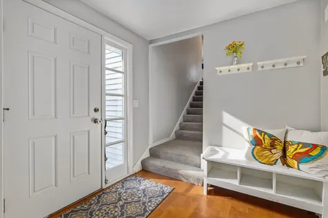 12 Harding Road Portsmouth NH 03801