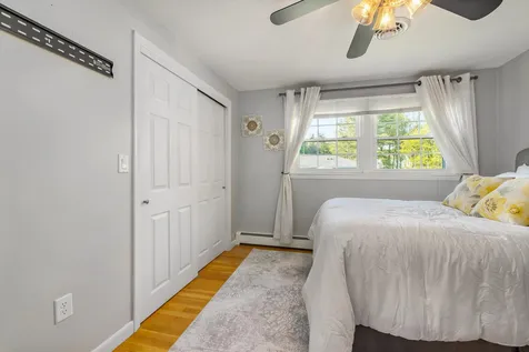 12 Harding Road Portsmouth NH 03801