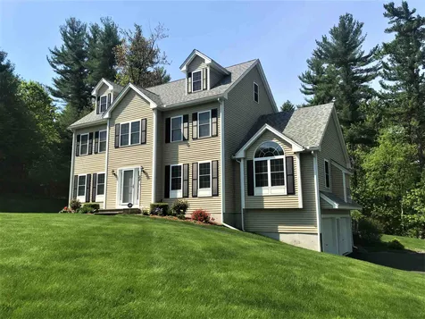 22 Webster Avenue Pelham NH 03076