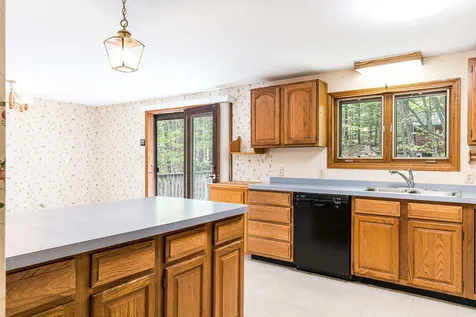 9 Hilltop Drive Sunapee NH 03782