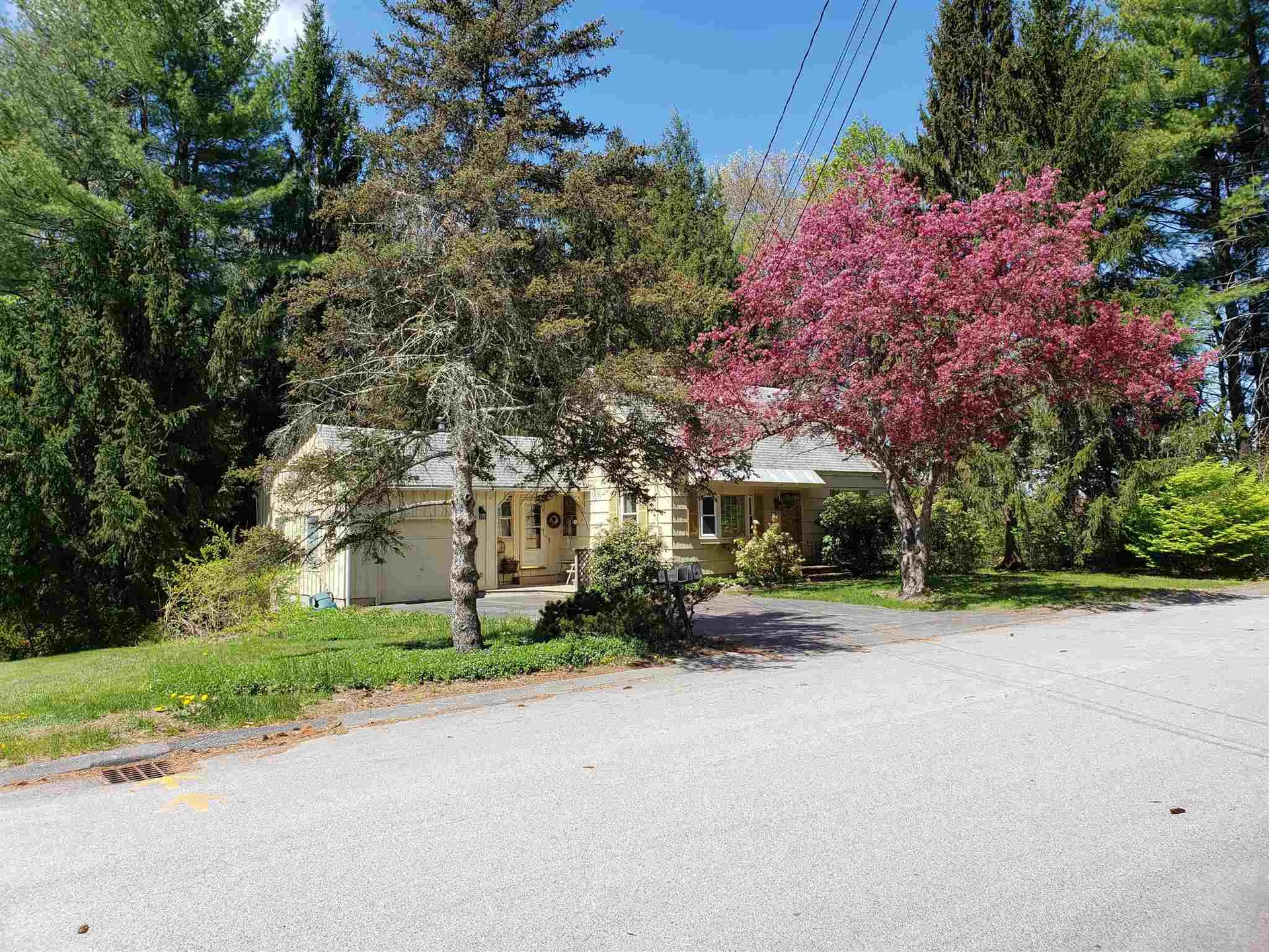 414 Girard Avenue Pembroke NH 03275