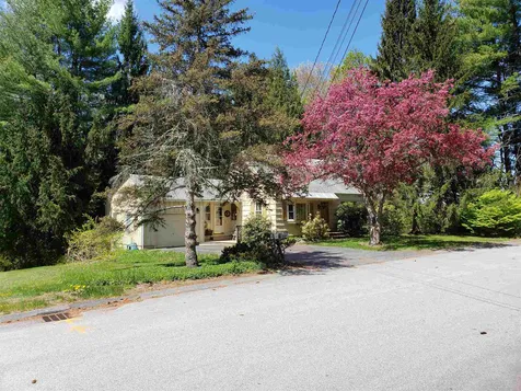 414 Girard Avenue Pembroke NH 03275